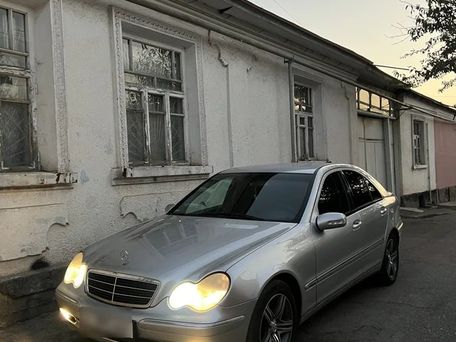 Mercedes-Benz C-Class, 2003 — photo 1
