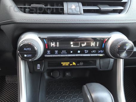Toyota RAV4, 2019 — сүрөт 16