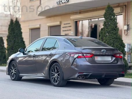 Toyota Camry, 2022 — фото 4