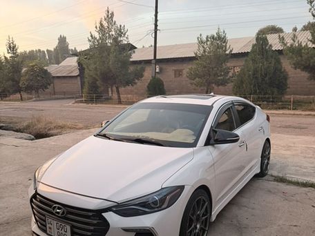 Hyundai Avante, 2018 — 照片 3