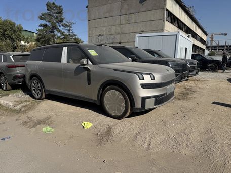 Lynk & Co 900, 2025 — 照片 2