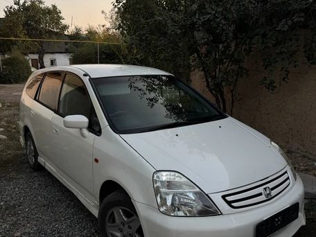 Honda Stream, 2001 — 照片 2