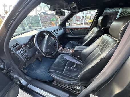 Mercedes-Benz E-Class, 2001 — photo 8