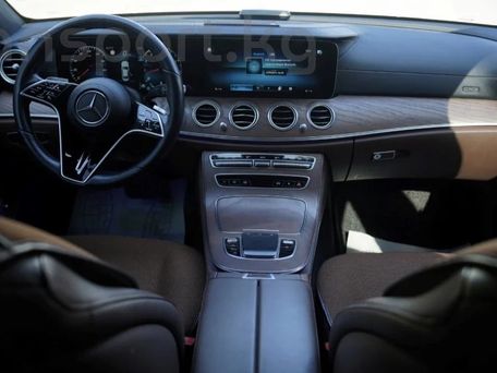 Mercedes-Benz E-Класс, 2020 — фото 7