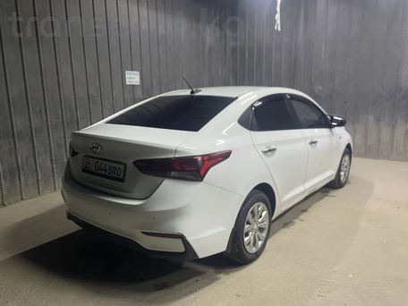 Hyundai Solaris, 2017 — фото 2