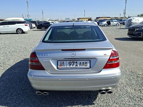 Mercedes-Benz E-Класс, 2004 — 照片 6