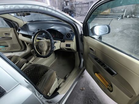 Mazda Demio, 2004 — фото 11