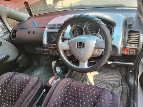 Honda Fit, 2003 — photo 6