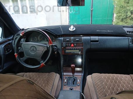 Mercedes-Benz E-Class, 1996 — photo 2