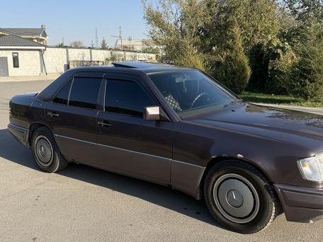 Mercedes-Benz W124, 1994 — photo 5