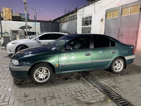 Toyota Avensis, 1998 — photo 2