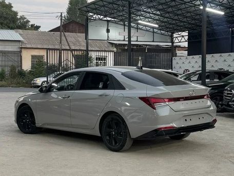 Hyundai Avante, 2022 — 照片 3