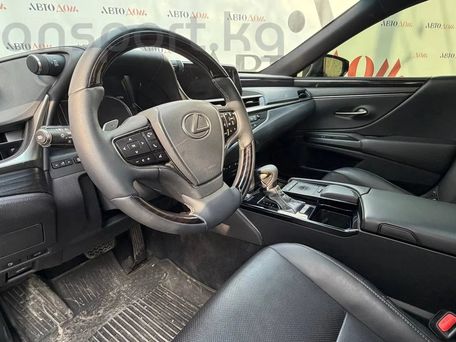 Lexus ES, 2020 — photo 7