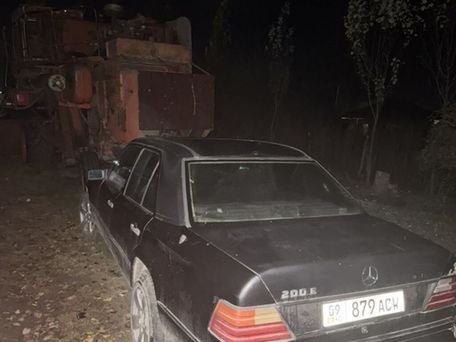 Mercedes-Benz W124, 1989 — 照片 1