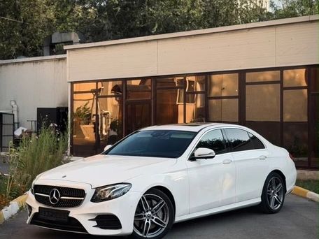 Mercedes-Benz E-Класс, 2019 — фото 1