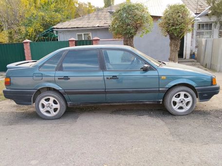 Volkswagen Passat, 1990 — photo 4