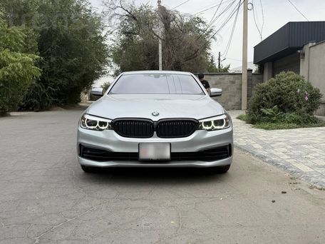BMW 5 серии, 2019 — 照片 3