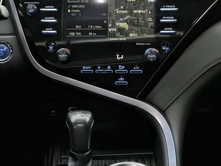 Toyota Camry, 2018 — photo 13