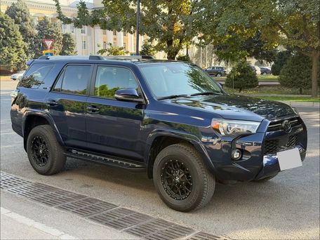 Toyota 4Runner, 2022 — 照片 2