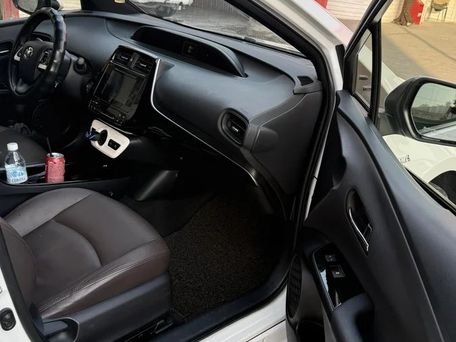 Toyota Prius, 2017 — photo 9