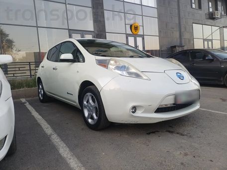 Nissan Leaf, 2011 — фото 3