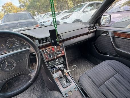 Mercedes-Benz W124, 1992 — сүрөт 6