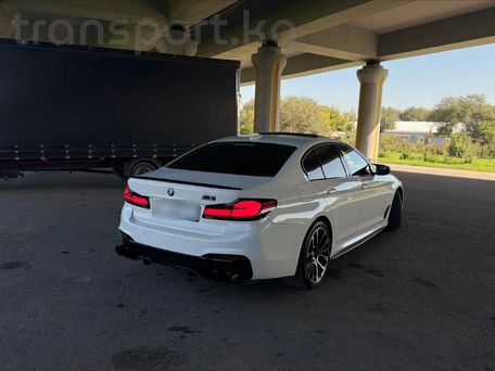 BMW 5 Series, 2019 — photo 4
