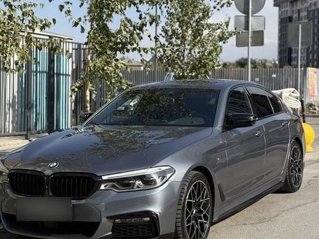 BMW 5 серии, 2016