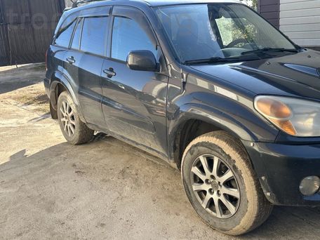Toyota RAV4, 2005 — 照片 2