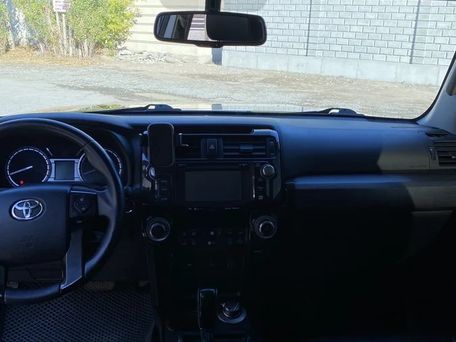 Toyota 4Runner, 2019 — фото 10