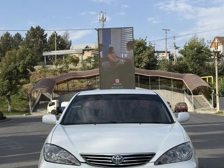 Toyota Camry, 2005