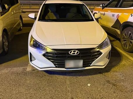 Hyundai Elantra, 2019 — фото 1