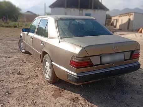 Mercedes-Benz W124, 1992 — photo 3