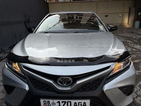 Toyota Camry, 2018 — 照片 4