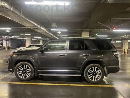 Toyota 4Runner, 2020 — фото 2