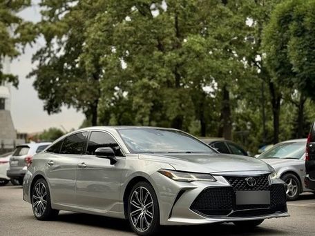 Toyota Avalon, 2018 — фото 3