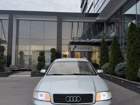 Audi A6, 2001 — 照片 1