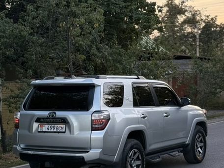 Toyota 4Runner, 2018 — фото 4