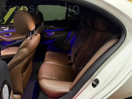 Mercedes-Benz E-Класс AMG, 2019 — фото 11
