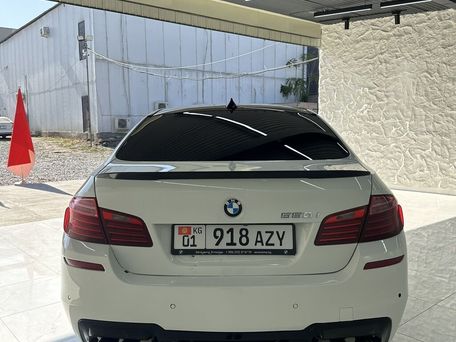 BMW 5 серии, 2010 — 照片 3