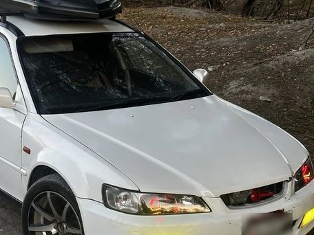 Honda Accord, 2002 — 照片 1