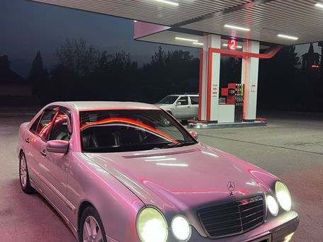 Mercedes-Benz E-Класс, 2000 — 照片 3