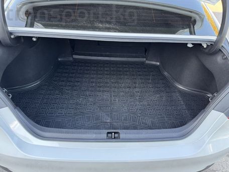 Toyota Camry, 2018 — сүрөт 13
