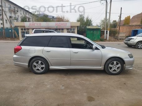 Subaru Legacy, 2003 — 照片 1