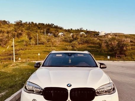 BMW X5, 2018 — фото 1