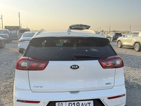 Kia Niro, 2018 — 照片 4