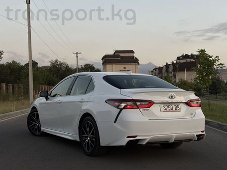 Toyota Camry, 2021 — 照片 4