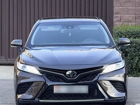 Toyota Camry, 2019 — фото 1