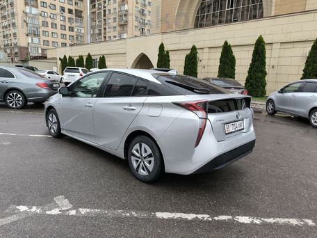 Toyota Prius, 2016 — фото 8