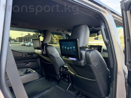 Toyota Land Cruiser Prado, 2024 — photo 8